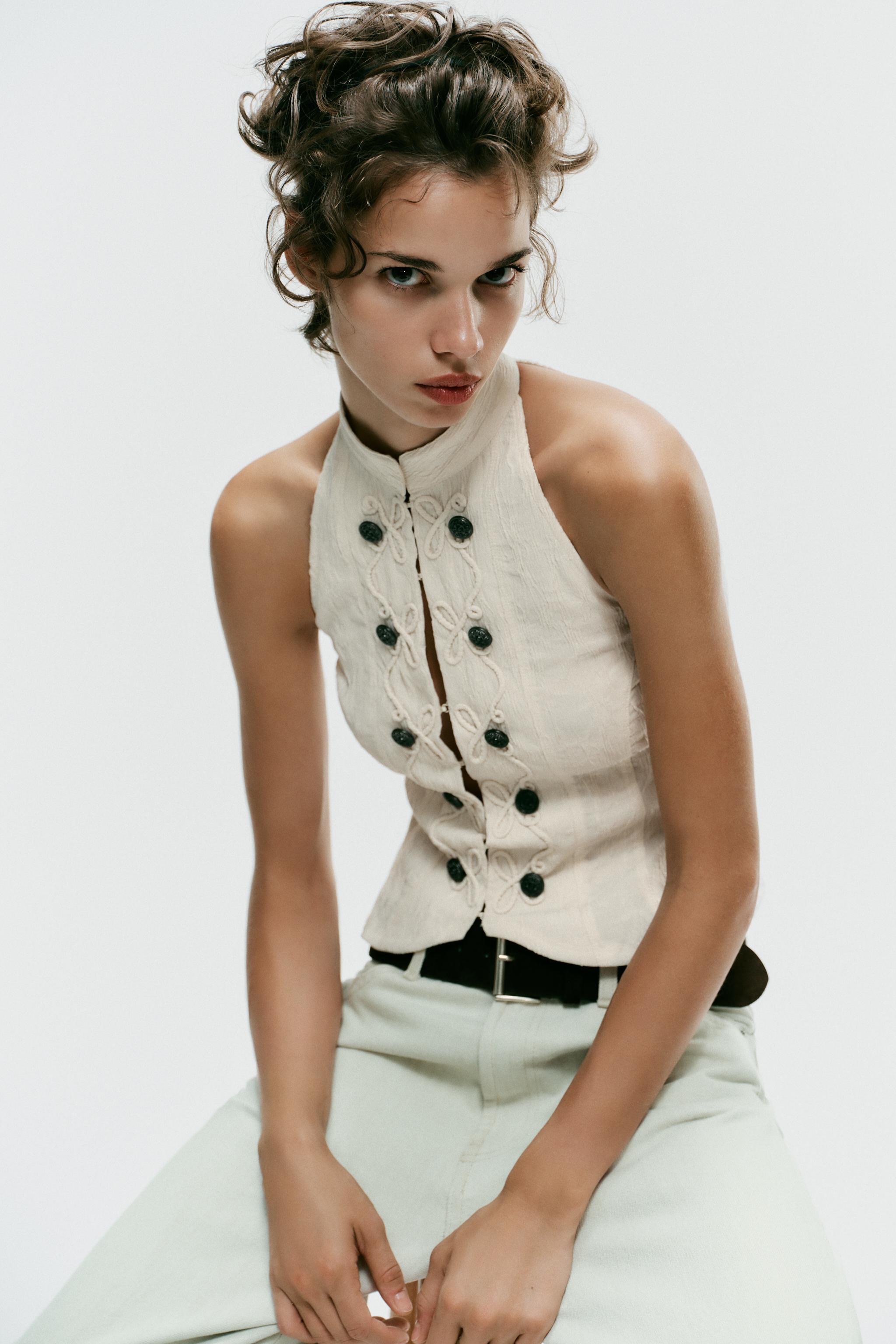 HALTER NECK VEST